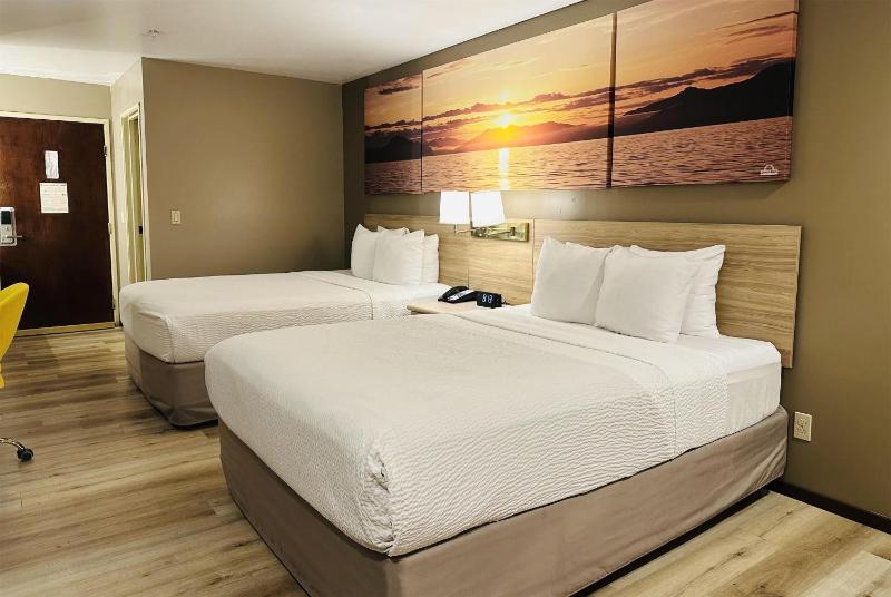 Days Inn by Wyndham Seatac Airport - image 4