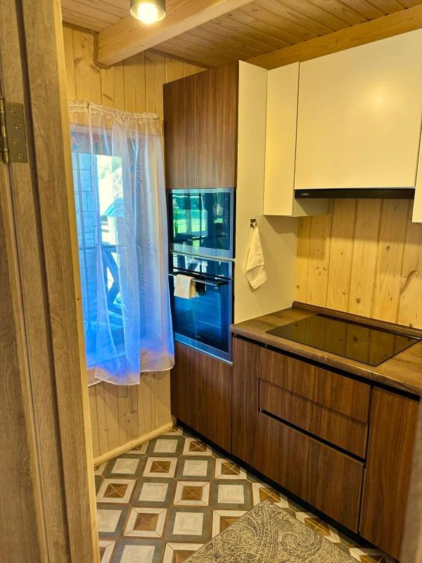 Leoslav Apartments - image 15