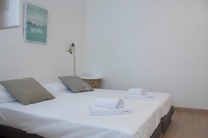 Apartment image 3