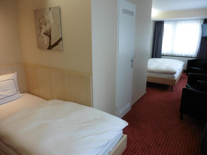 Triple Room image 4