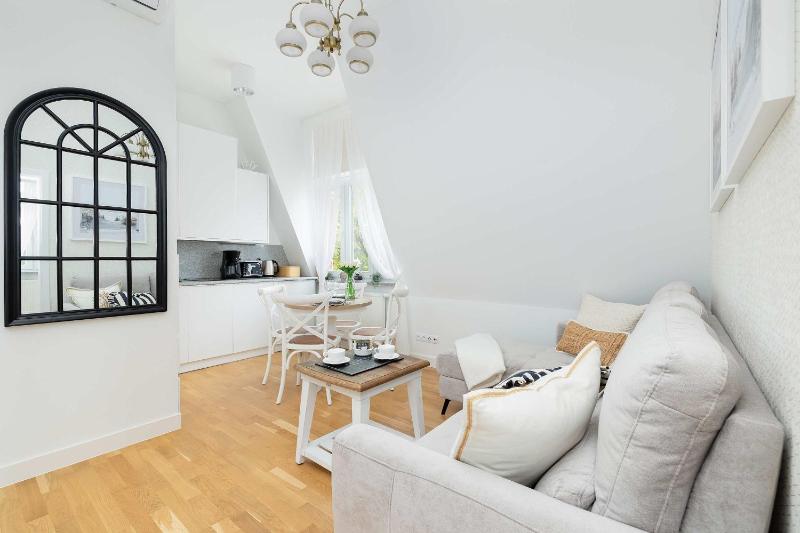 Przestronny Apartament z Klimatyzacją Sauną i Siłownią by Renters Prestige - image 10