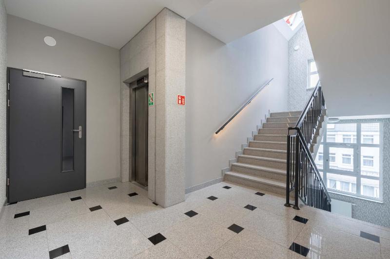 Przestronny Apartament z Klimatyzacją Sauną i Siłownią by Renters Prestige - image 13