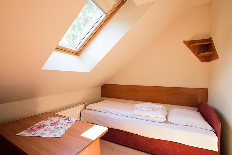 Deluxe Studio with Kitchenette image 2