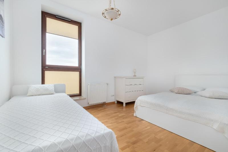 SEA TOWERS Nowoczesne Apartamenty w Gdyni z Pięknym Widokiem i Parkingiem by Noclegi Renters - image 49