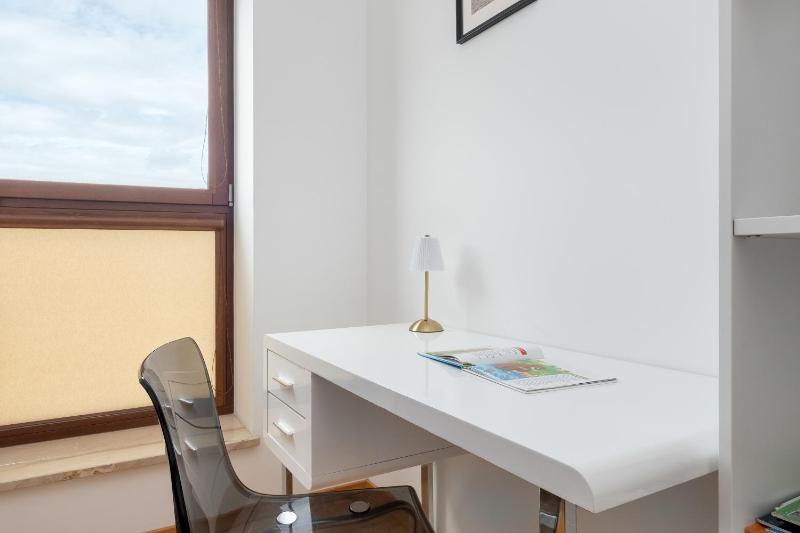 SEA TOWERS Nowoczesne Apartamenty w Gdyni z Pięknym Widokiem i Parkingiem by Noclegi Renters - image 36