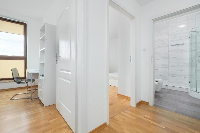 SEA TOWERS Nowoczesne Apartamenty w Gdyni z Pięknym Widokiem i Parkingiem by Noclegi Renters - image 11