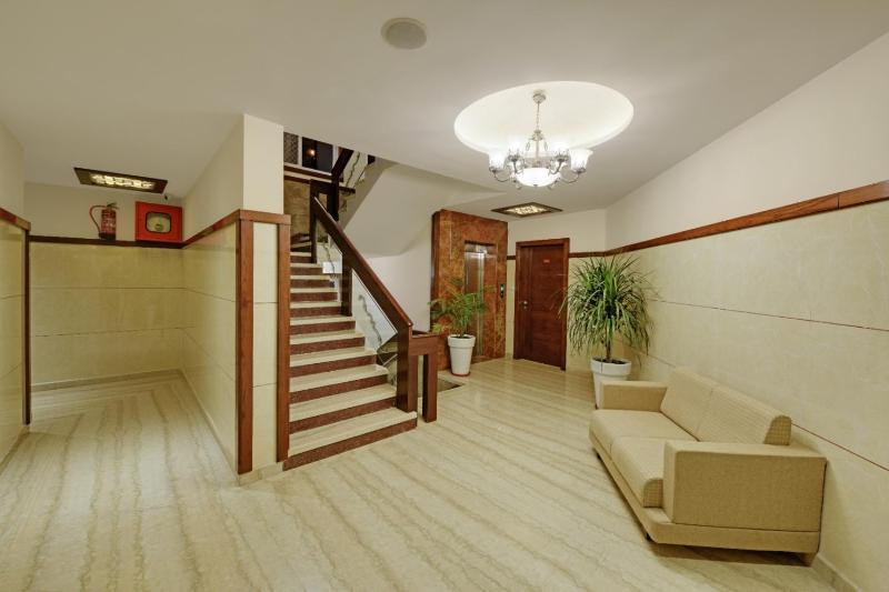 Hotel Cherry Wood - image 5
