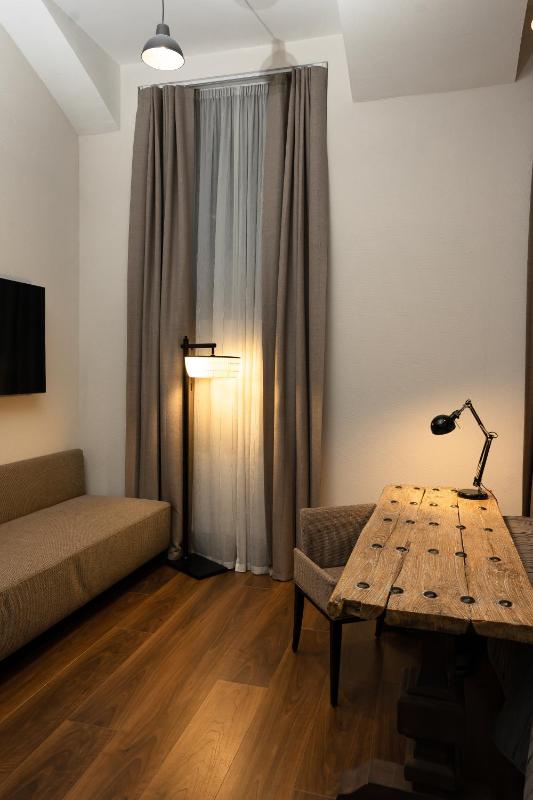 Quentin Prague Hotel - image 4