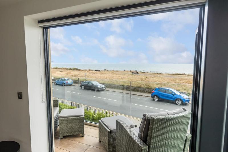 Rise and Shine - With a Balcony On the Seafront - image 18