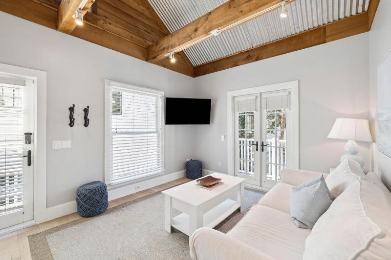 90 N Cartagena Carriage House by 30A Escapes - image 9