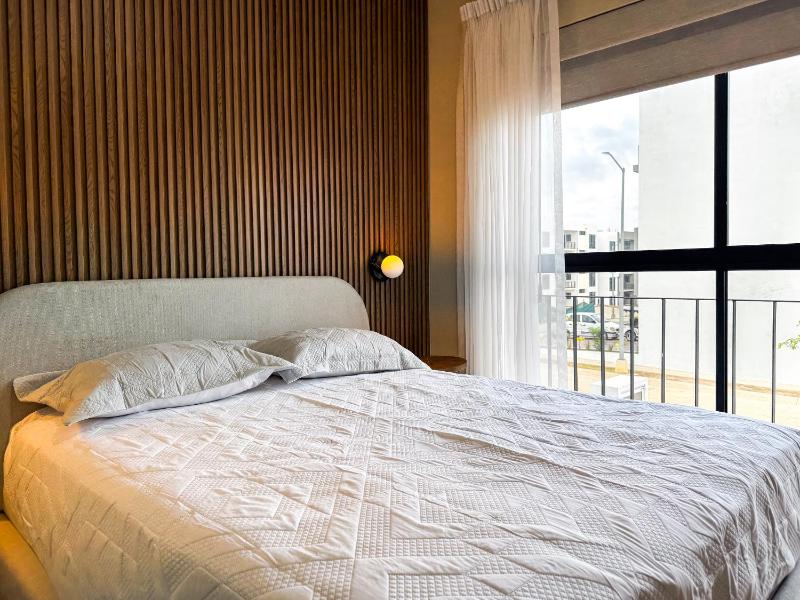 Indigo Modern Apt Steps from Playa Brujas Beach - image 14