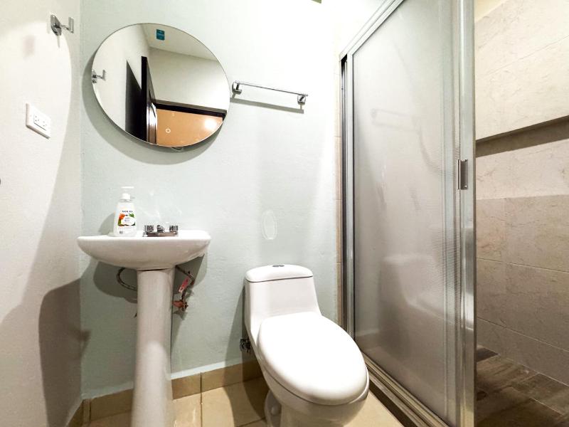 Indigo Modern Apt Steps from Playa Brujas Beach - image 25