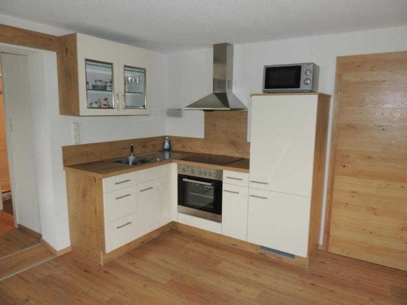 One-Bedroom Apartment image 3
