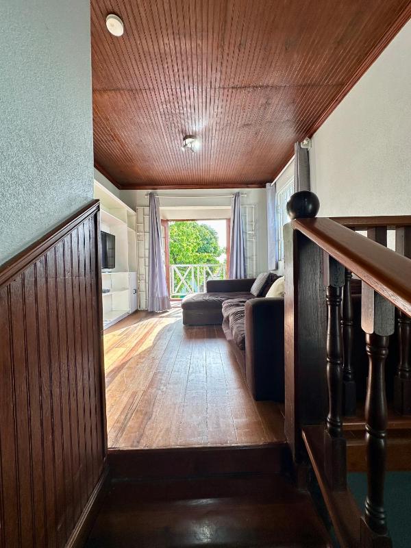 Embassy Villa - image 12
