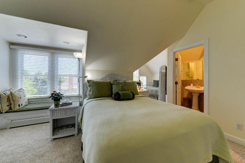 The St. Mary's Inn Bed and Breakfast - image 8