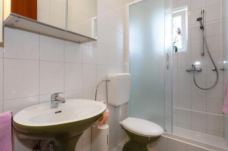 Studio with Balcony image 4