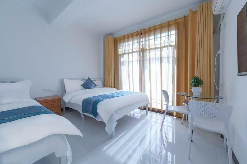 Zhangjiajie West Station Inn - image 39