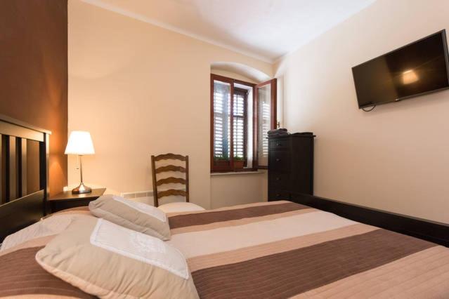 Hostel Kvarner-Rooms with private bathrooms& Dorms - image 36
