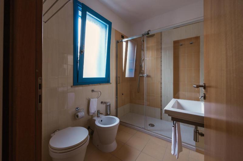 Hotel Tannure - image 6
