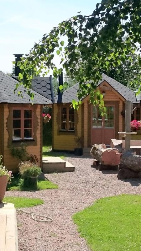 Cottage with Garden View image 3