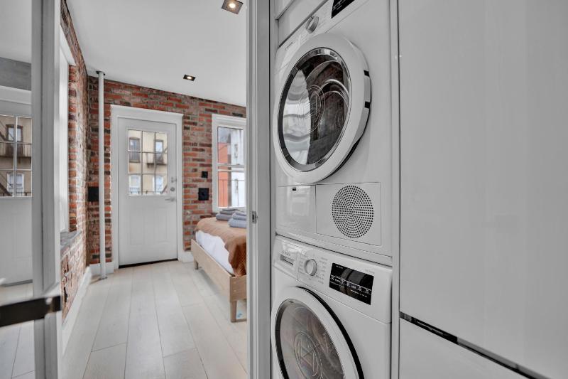 SoHo Designer 2BR with balcony - image 16