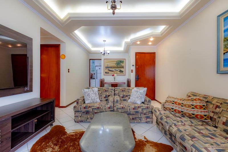 Apto c Churrasqueira e Garagem 300m da praia - image 22
