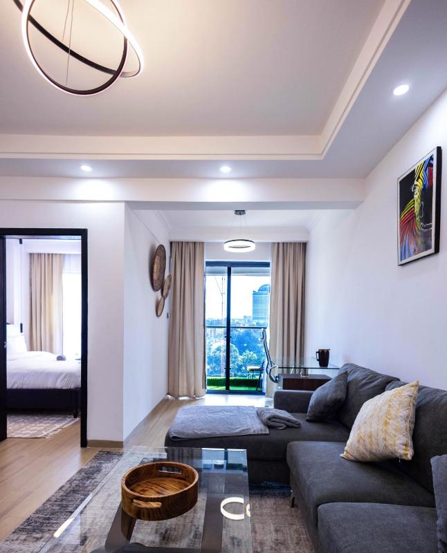 Cozy Stylish Apartment with King Bed and Wi-Fi - image 11