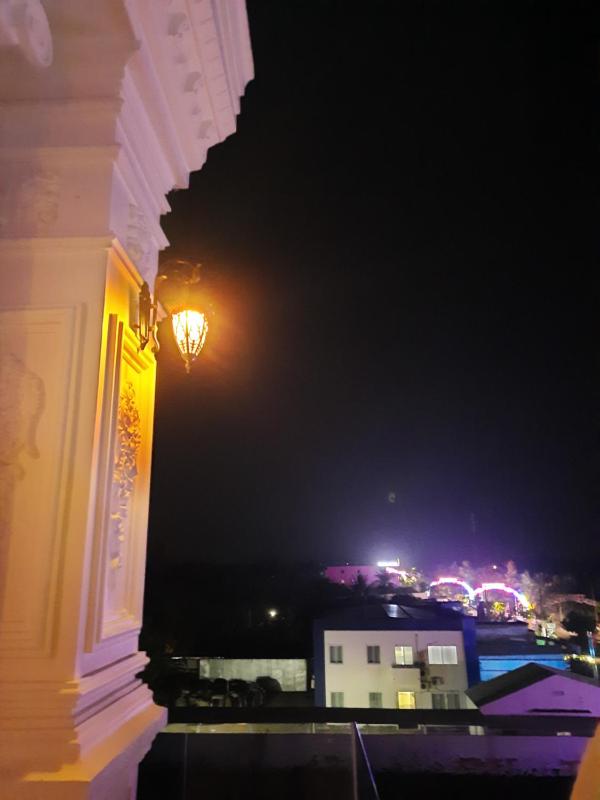 Khách sạn Nghìn Lẻ Một Đêm - image 49