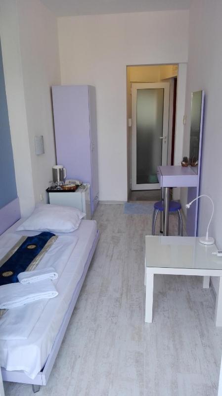 Scotty's Boutique Hotel - image 9