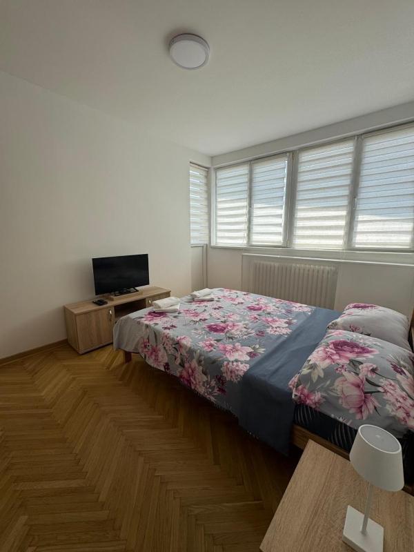 MT Apartman - image 16