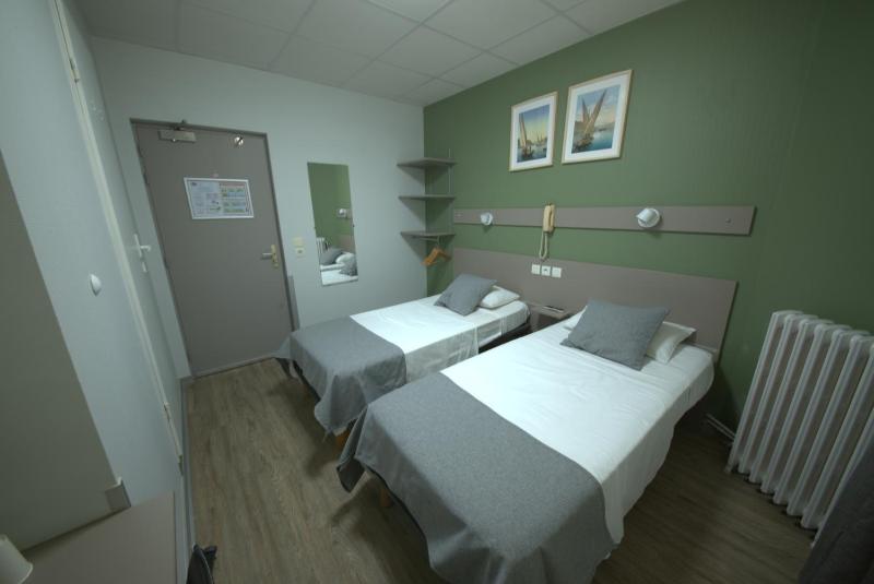 Hotel Lux - image 36