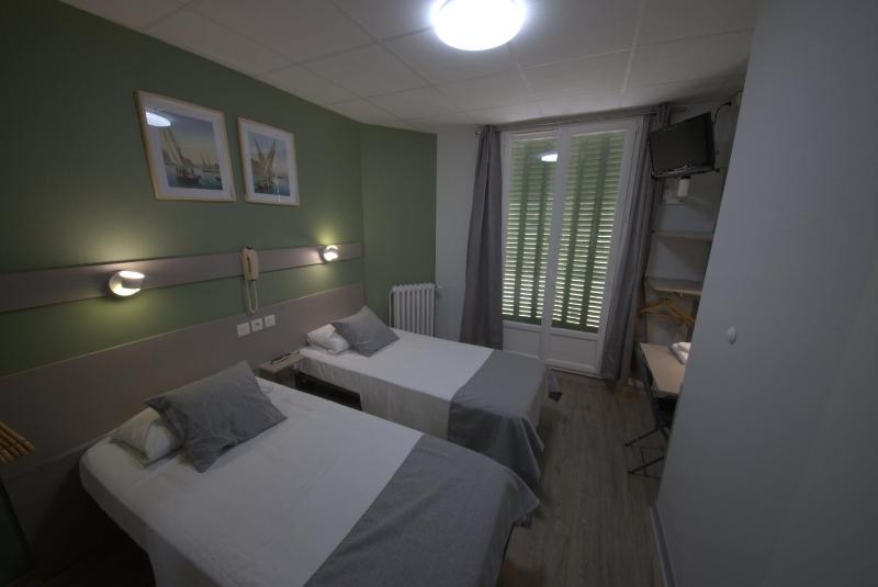 Hotel Lux - image 28