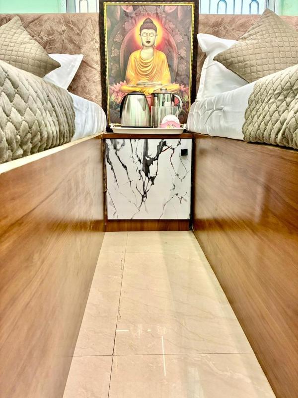 Griham homestay Near Assi Ghat - image 9