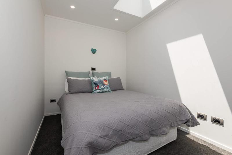 Twin Apartments - Walk to Forest with Spa Pools - image 31