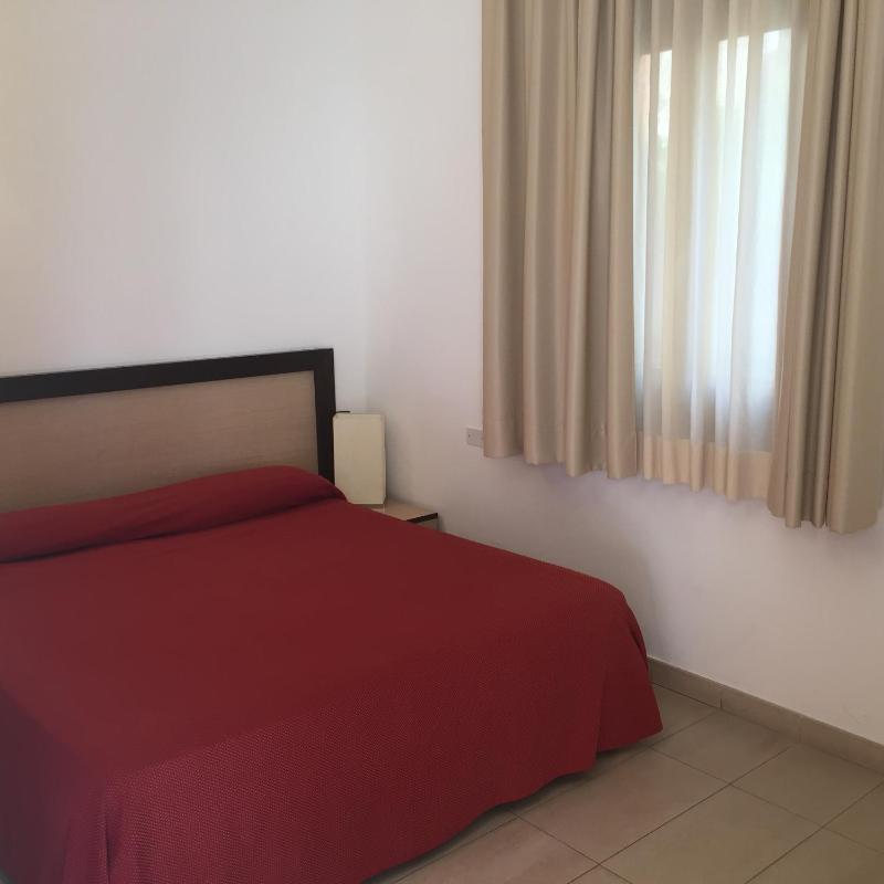 Ground Floor Double or Twin Room - Disability Access image 3