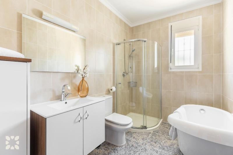 Villa Mackay by Abahana Villas - image 14