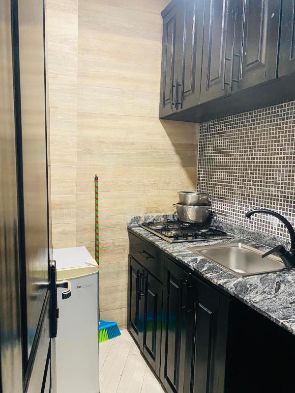 Chambre meublée milan 1 avec cuisine et canal - image 4