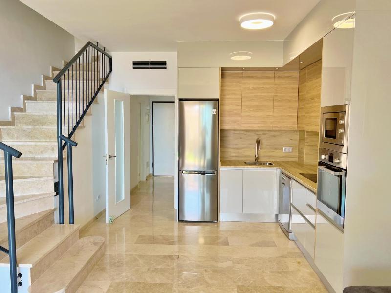 Townhouse with Ocean View - image 7