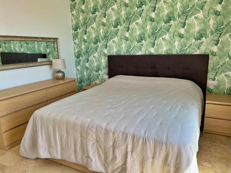 Townhouse with Ocean View - image 3