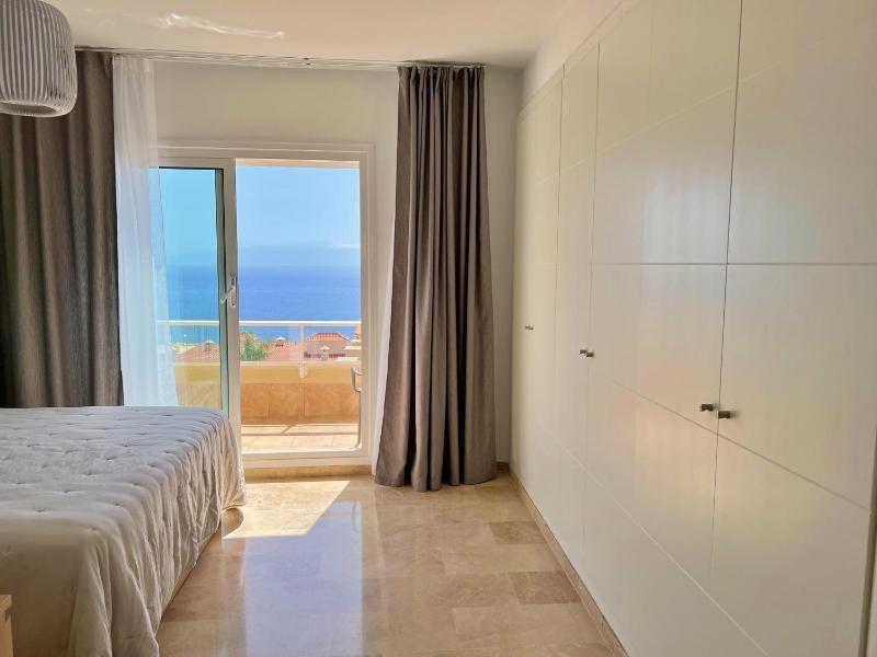 Townhouse with Ocean View - image 14