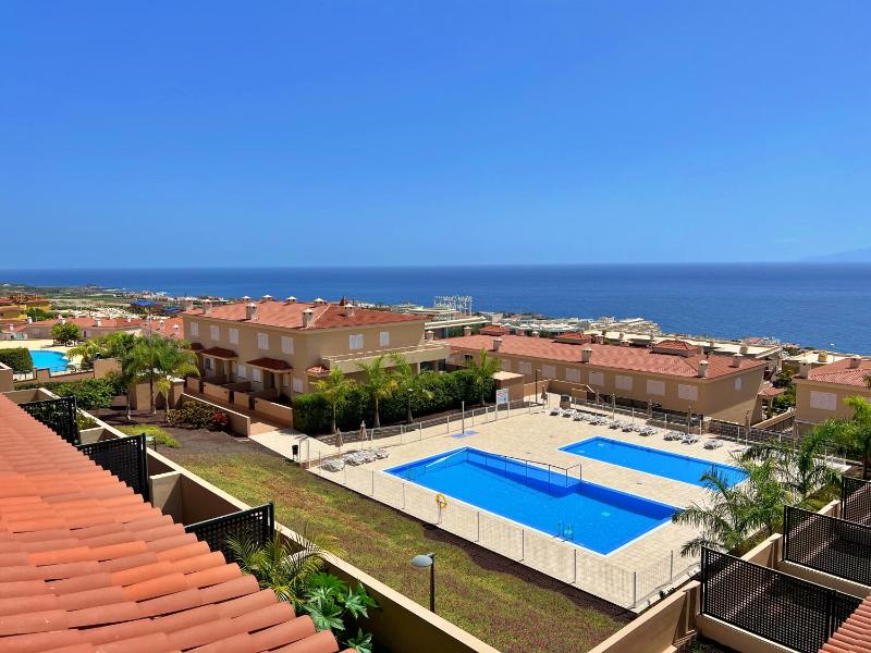 Townhouse with Ocean View - image 13