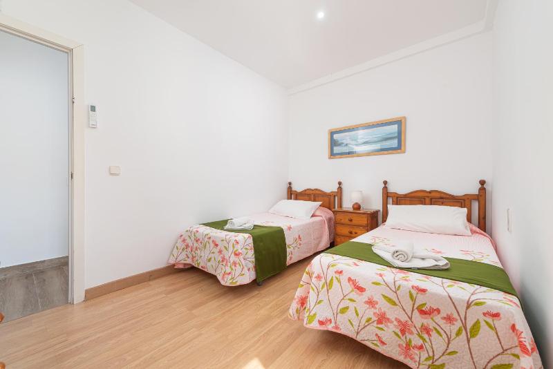 Villa Luna beach and pool - image 39