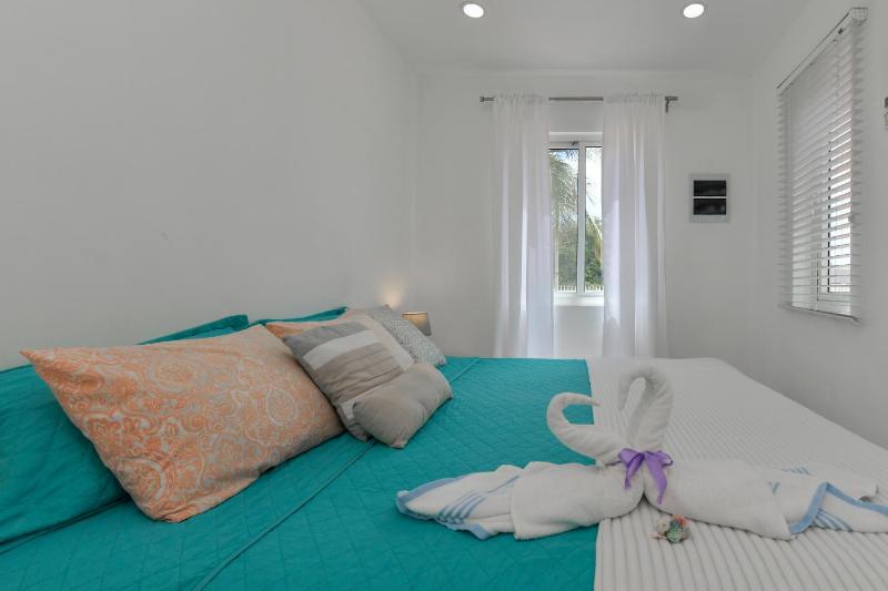 Hotel experience with daily housekeeping and laundry 2-Bedroom - image 14