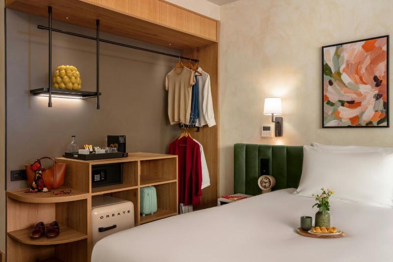 Serenay Malaga Hotel - image 2