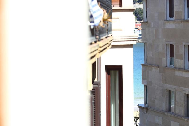 MARINA by SWEET HOME SAN SEBASTIAN - image 3