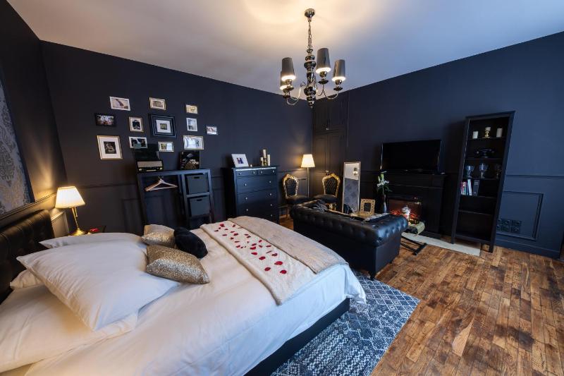 Urban Spa Romantique Chic - image 9