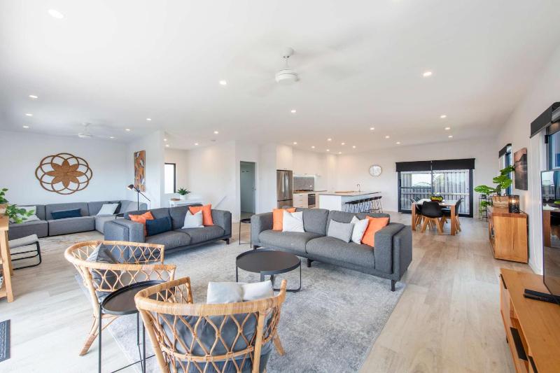 The Bay House - Oceanstays - image 3