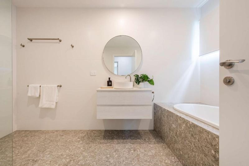 The Bay House - Oceanstays - image 9