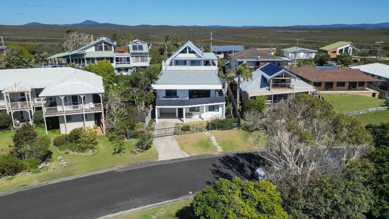 The Bay House - Oceanstays - image 25