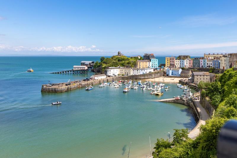 Clareston Cove - a lovely 3 bed cottage with sauna in Tenby town centre - image 9